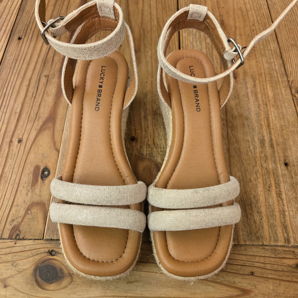 Lucky Brand Beige Sandals
